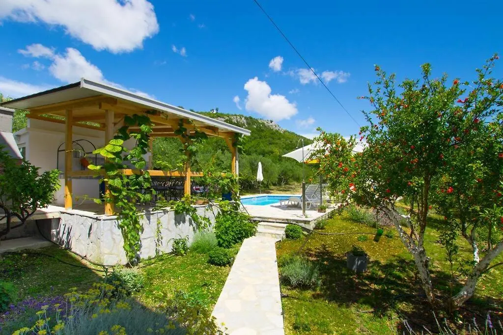 Villa House Duje Plano
